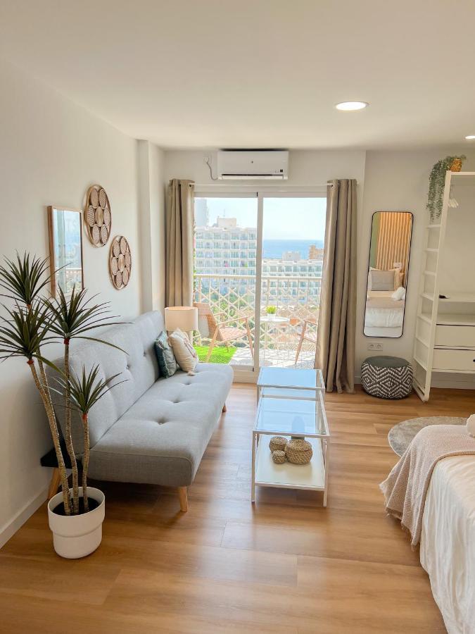 Cozy Studio With Sea Views Benalmádena Buitenkant foto