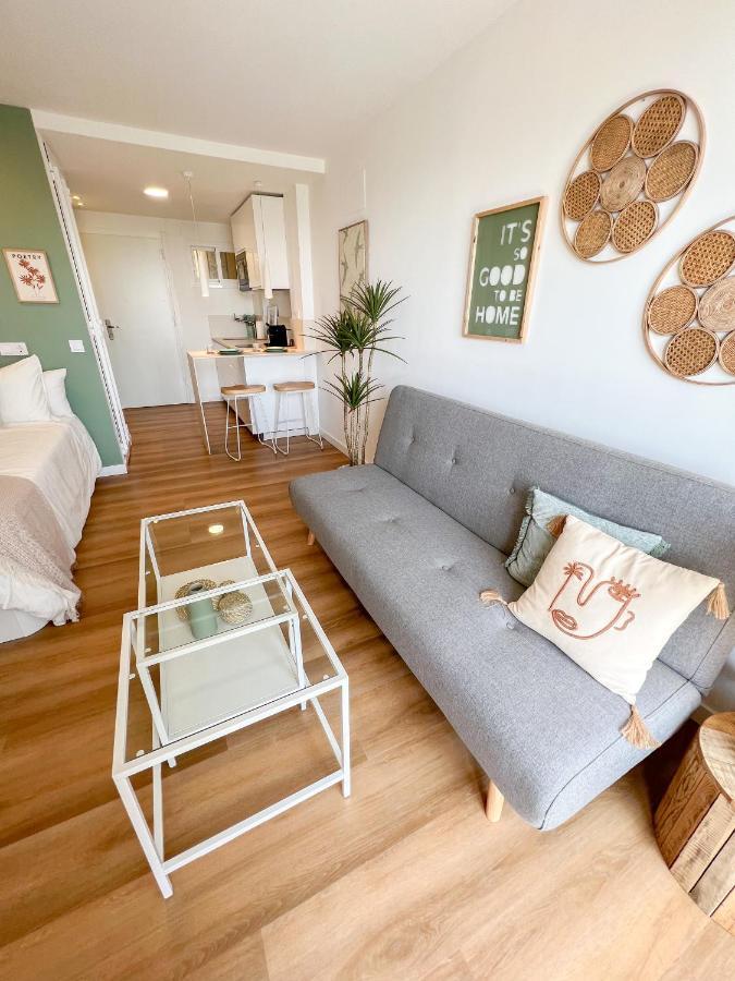 Cozy Studio With Sea Views Benalmádena Buitenkant foto