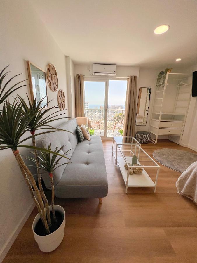 Cozy Studio With Sea Views Benalmádena Buitenkant foto